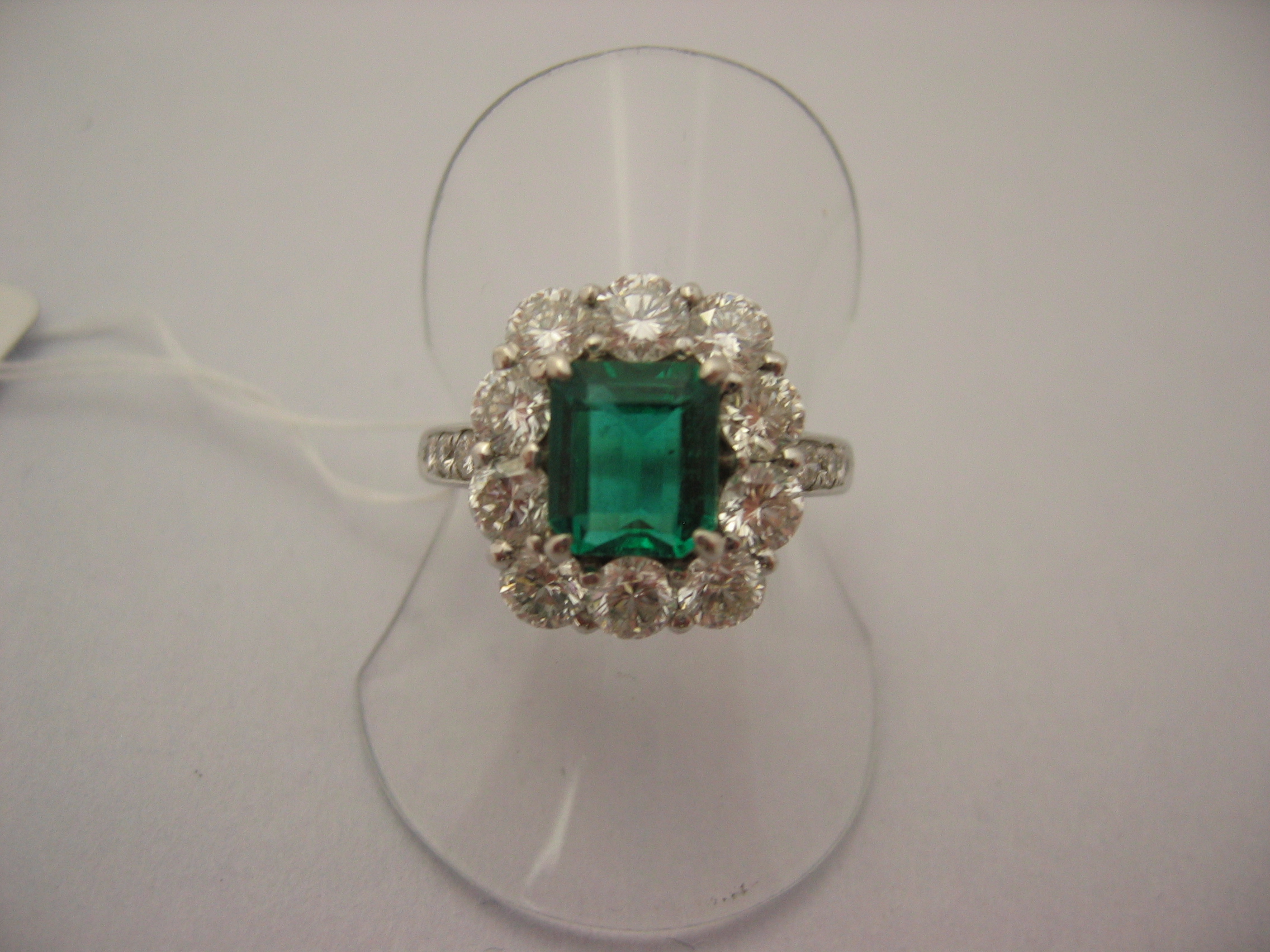 ring emerald PT Product Image 1