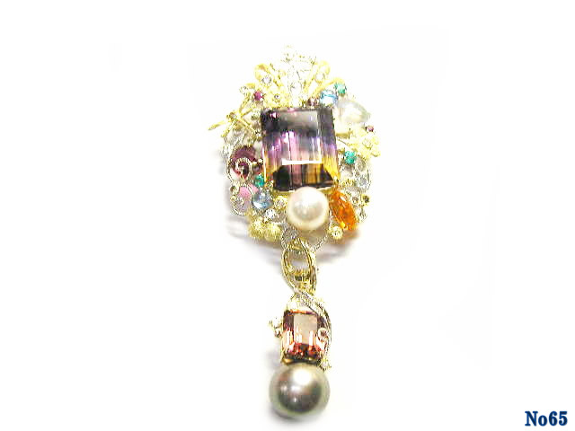 brooch 0 K/P