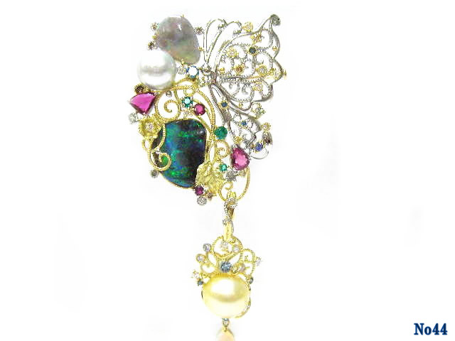 brooch 0 K/P